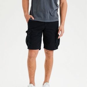 AMERICAN EAGLE MENS BLACK CARGO SHORTS